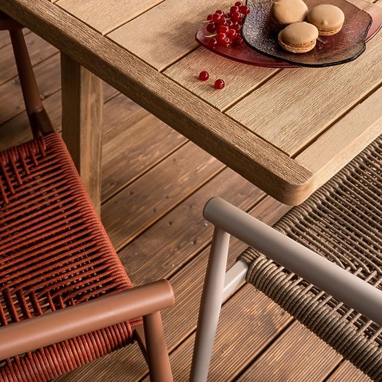 Ausziehbarer Gartentisch Castello, 200-295 cm, Teak-Optik, Akazienholz FSC