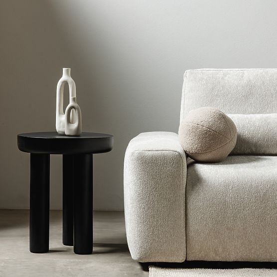 Beistelltisch Limali 50 cm, rund, schwarz, Mangoholz, abgerundete Formen