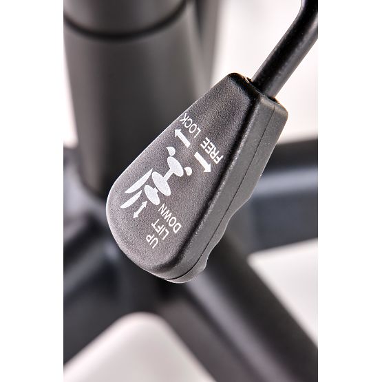 BERKEL Bürostuhl schwarz-rot (1p=1Stk)