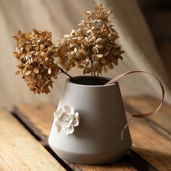 Blumentopf LUSITANO cremefarben klassischer Stil für den Innenbereich ameliahome