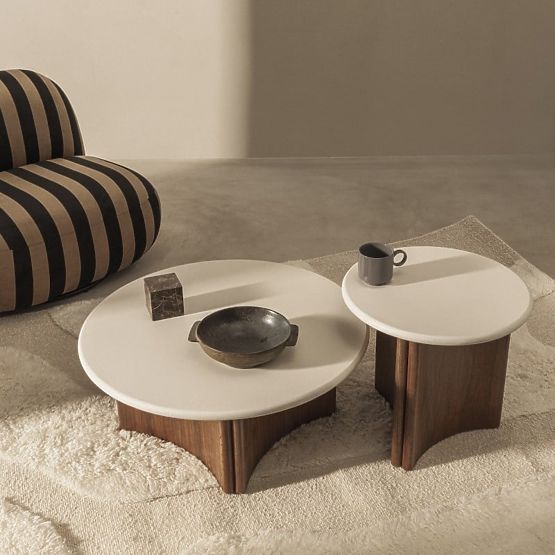 Couchtisch Marlo 80 cm, cremeweiß/Nussbaum, Mikrozement