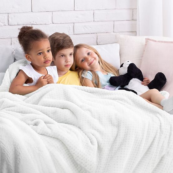 Decke SHLEEPY weiß mit Jacquard-Relief klassischer Stil 220x240