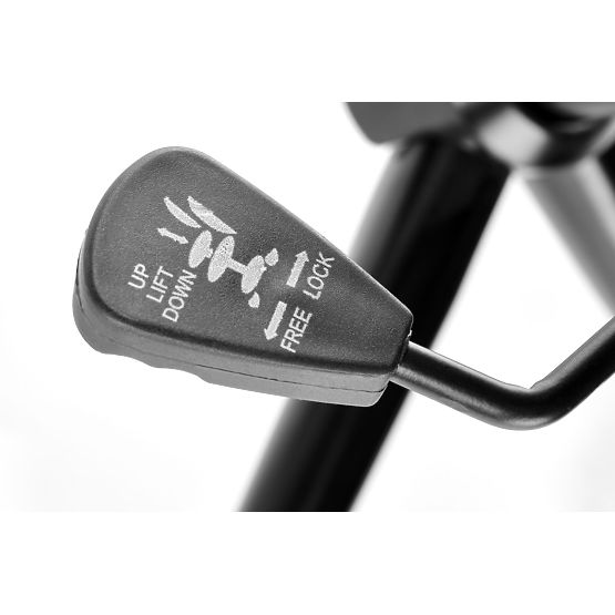 Drehstuhl IGNAZIO, Nussbaum-Schwarz (1p=1Stk)