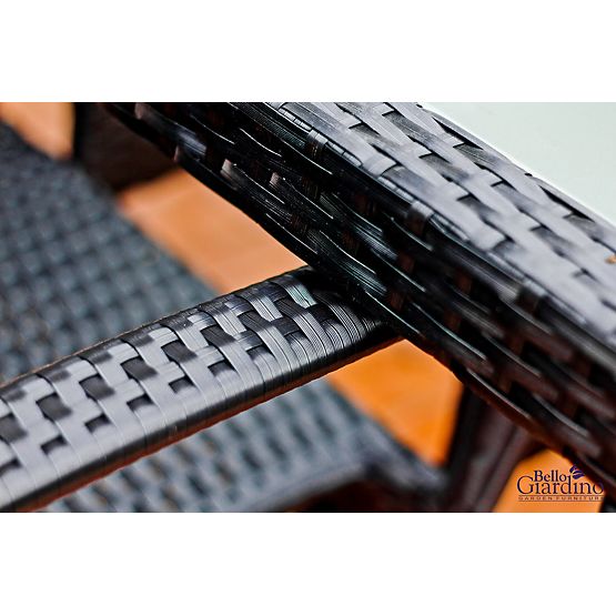 Essgruppe aus Technorattan (Tisch 150×90 cm + 6 × Stühle) AVVICENTE, schwarz