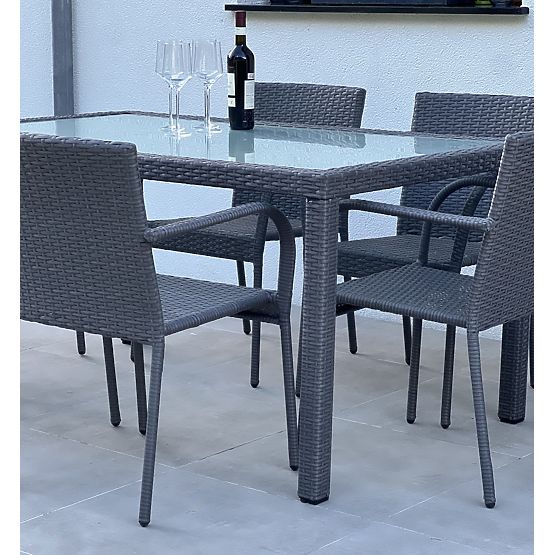 Essgruppe aus Technorattan (Tisch 150×90 cm + 6 × Stühle) AVVICENTE, schwarz