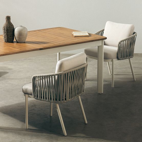 Gartenset Porticato, ausziehbarer Tisch 211-300 cm + 4 Stühle, Akazienholz FSC, Teak-Optik