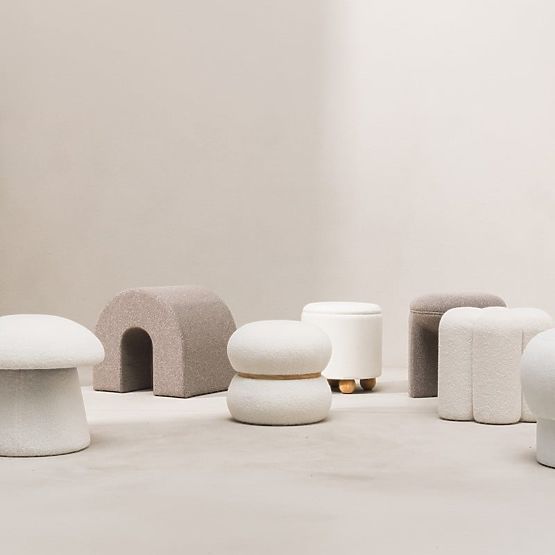 Gepolsterter Pouf Quad, weiß, Bouclé