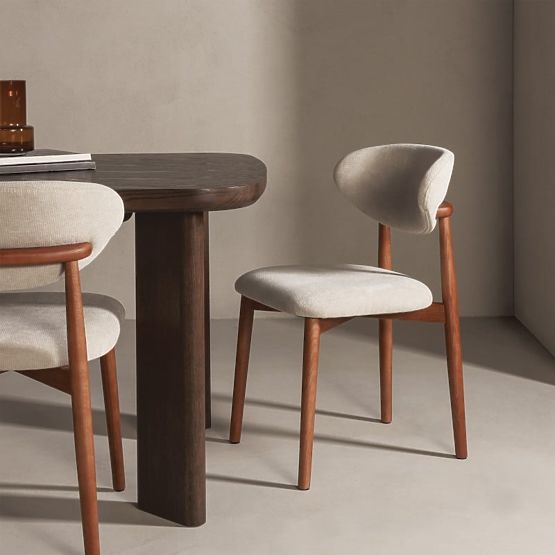 Gepolsterter Stuhl Merano beige/helles Nussbaum