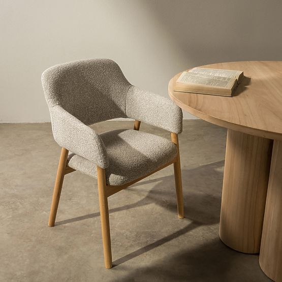 Gepolsterter Stuhl Sanremo hellgrau, Bouclé/Eiche