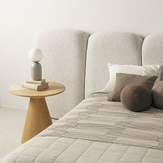 Gepolstertes Bett Fencee 160x200 cm, mit Lattenrost, abgerundet, hellbeige