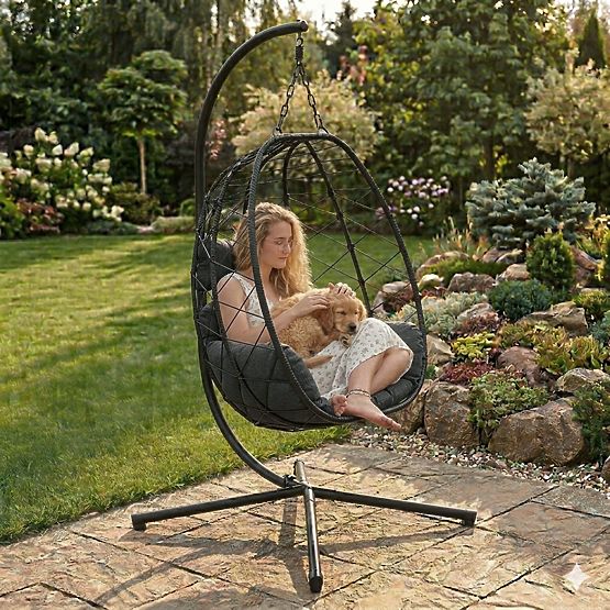 Hängender freistehender Garten-Hängesessel Kokon bis 120 kg Kissen schwarz MultiGarden