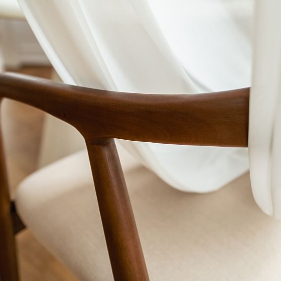 Holzstuhl Ludvika, abgerundet, Nussbaum/Beige