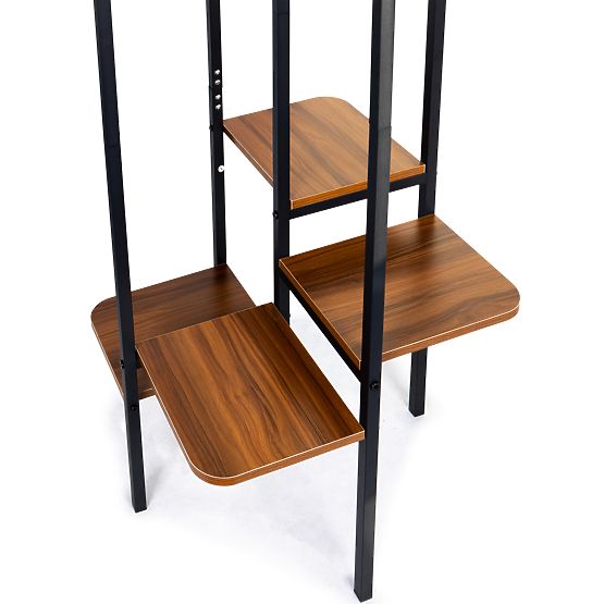 Kleiderbügel mit Regalen – Modern