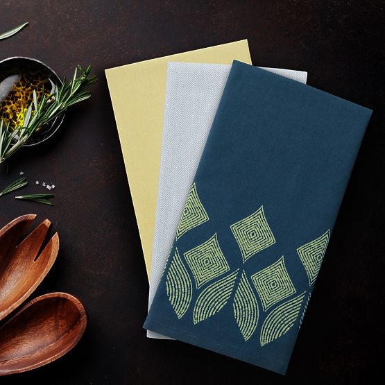 Küchentuch LETTY gelb mit modernem Motiv im klassischen Stil 50x70 ameliahome