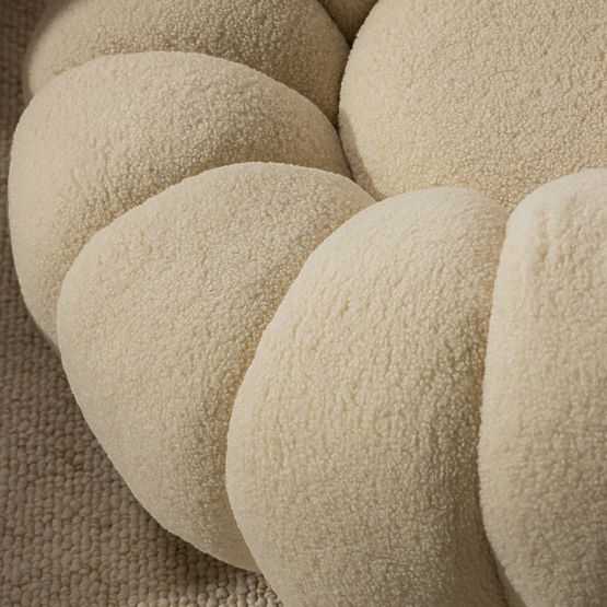 Relaxsessel Venezia beige mit drehbarem Sockel, Bouclé, runde Formen