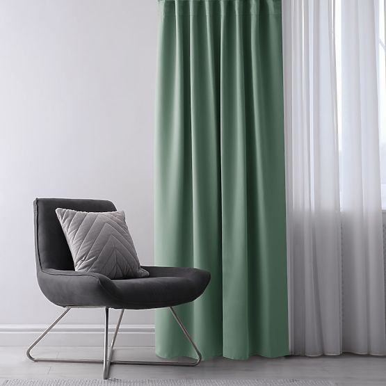 RESTILO Vorhang BLACKOUT Farbe Mint, Schlaufe, klassischer Stil, silberne Ösen, Material bl