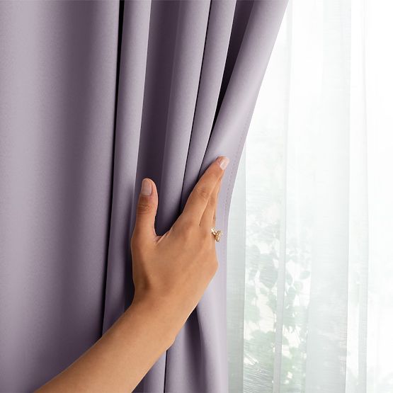 RESTILO Vorhang BLACKOUT Farbe Puderrosa Schärpe zum Zusammenbinden klassischer Stil silberne Ösen M