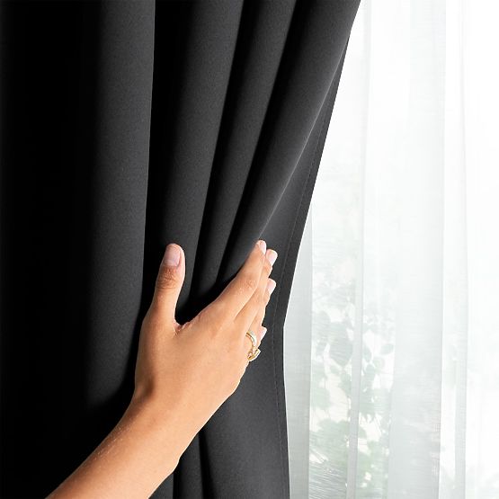 RESTILO Vorhang BLACKOUT Farbe Schwarz Schärpe klassischer Stil Band Material Blackout 140x245