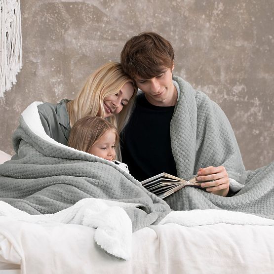 Tagesdecke SHLEEPY graue Farbe mit Jacquardmuster klassischer Stil 220x240