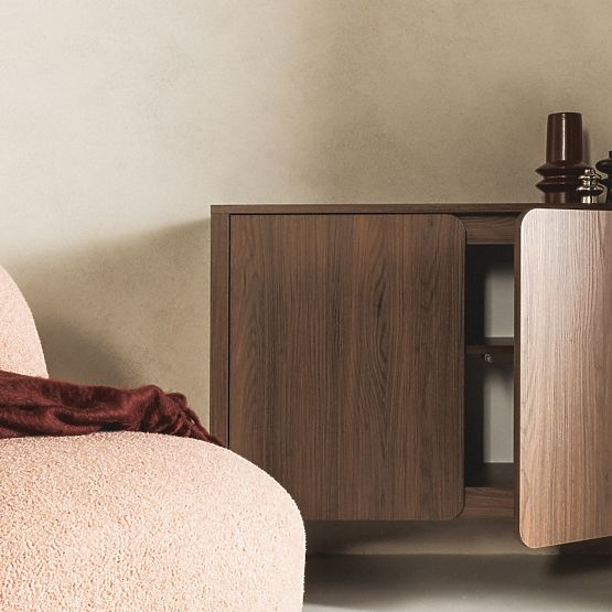 Zweitürige Kommode Moku Nussbaum Villa, abgerundete Frontflächen