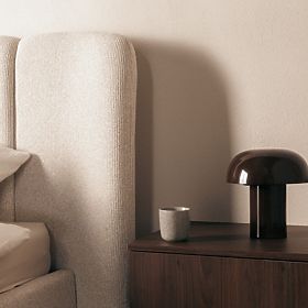 Gepolstertes Bett Snoovia 160x200 cm, mit Lattenrost und Stauraum, hellbeige