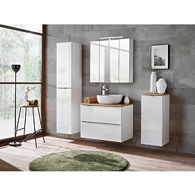 Hoher Schrank mit 2 Türen