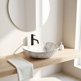 Zeitloses Waschbecken Rea Dora Stone